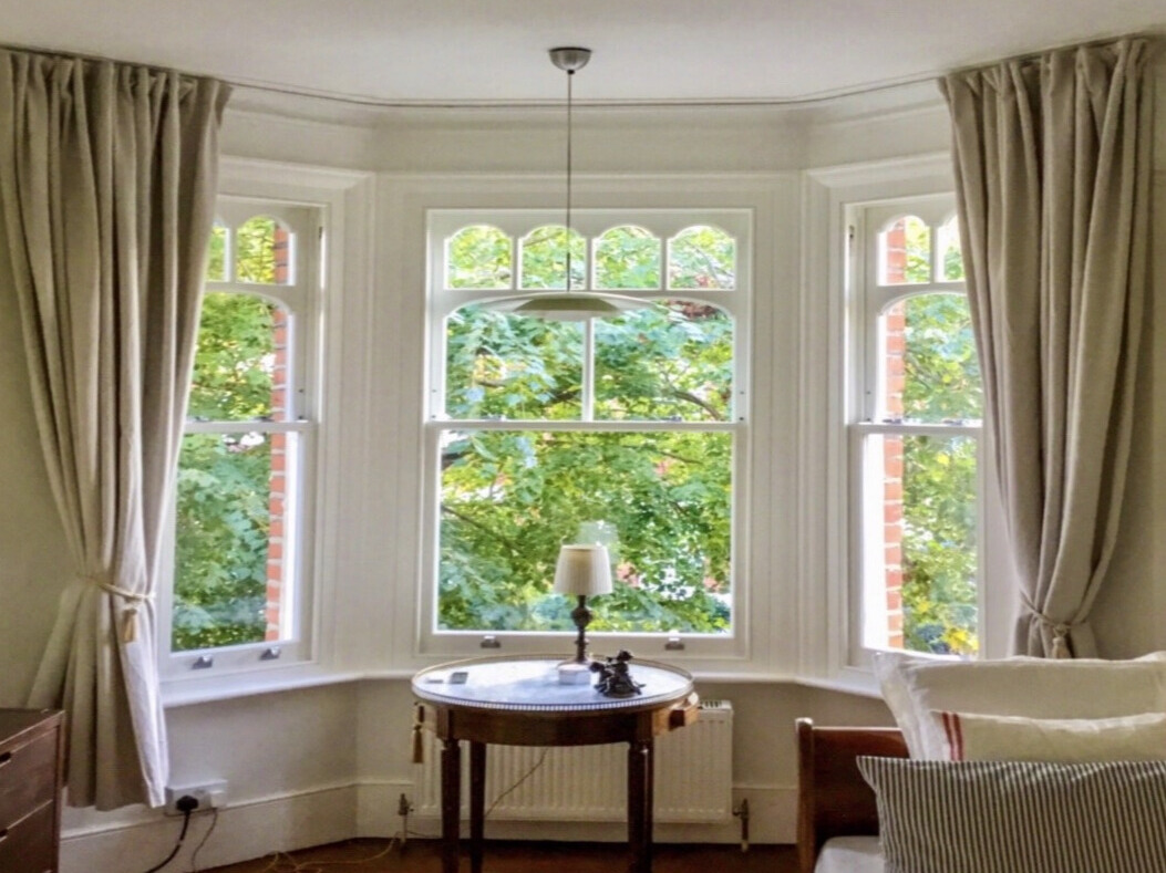 Custom bay window curtain design